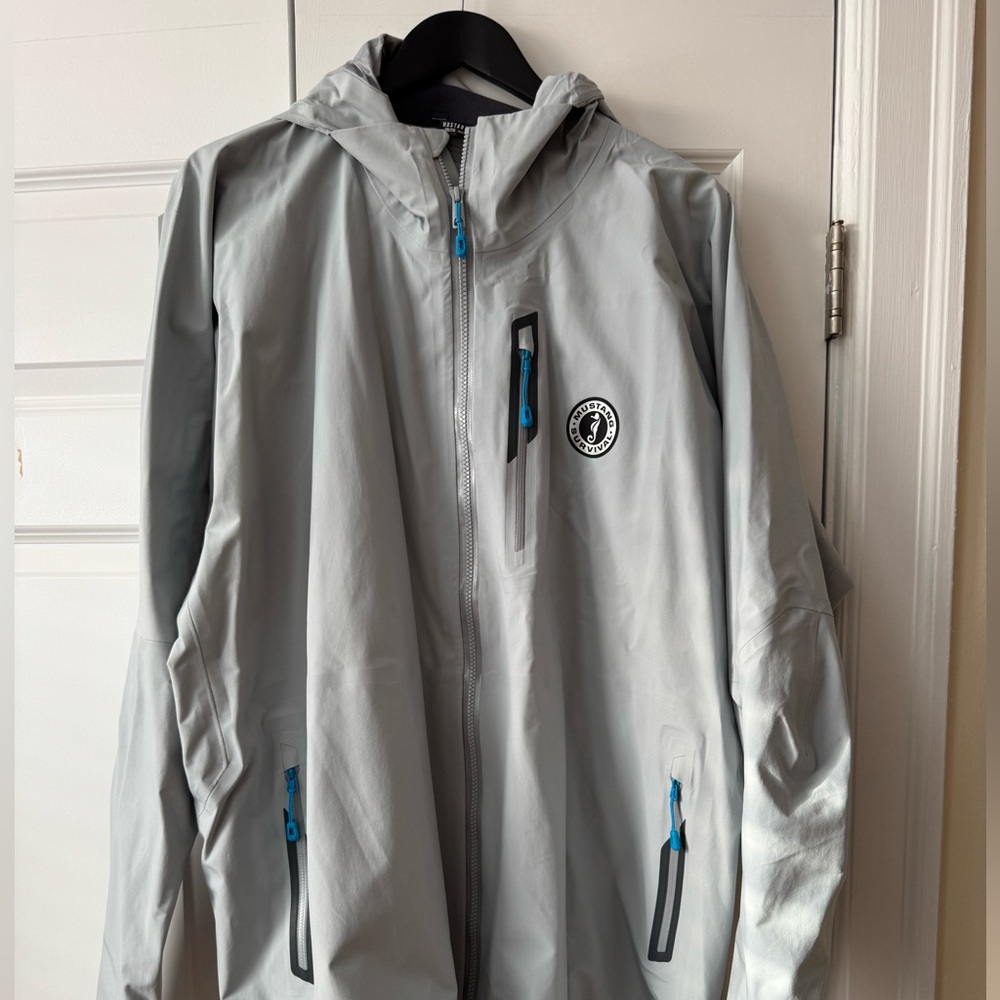 Men's Mustang Survival Performance Waterproof Jacket XXL. High End Sailing Brand - Picture 3 of 15
